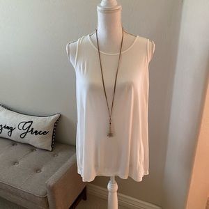 CAbi Women’s Top, Size Medium